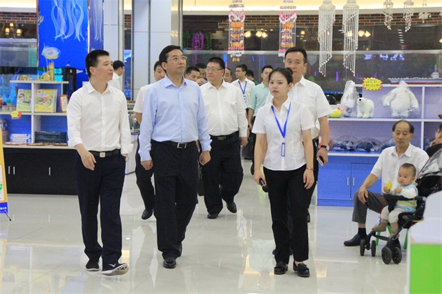 临海市考察团莅临安徽浙东集团考察指导工作