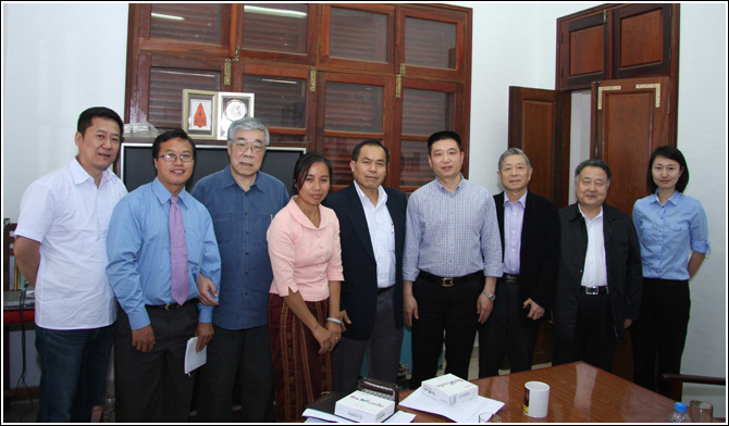 集团董事长王权率团赴老挝考察